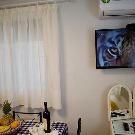 Alkyon Perea Apartments Peraia  Bagian luar foto