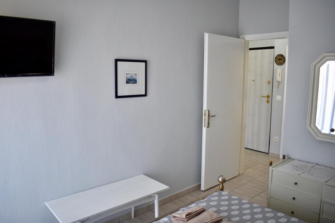 Alkyon Perea Apartments Peraia  Bagian luar foto